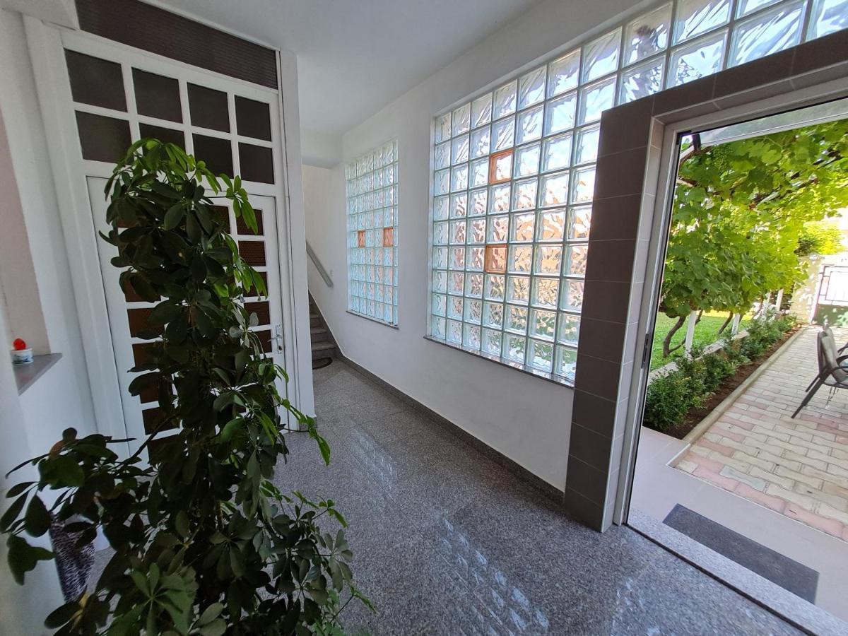Guest House Barba Bibinje Exterior foto
