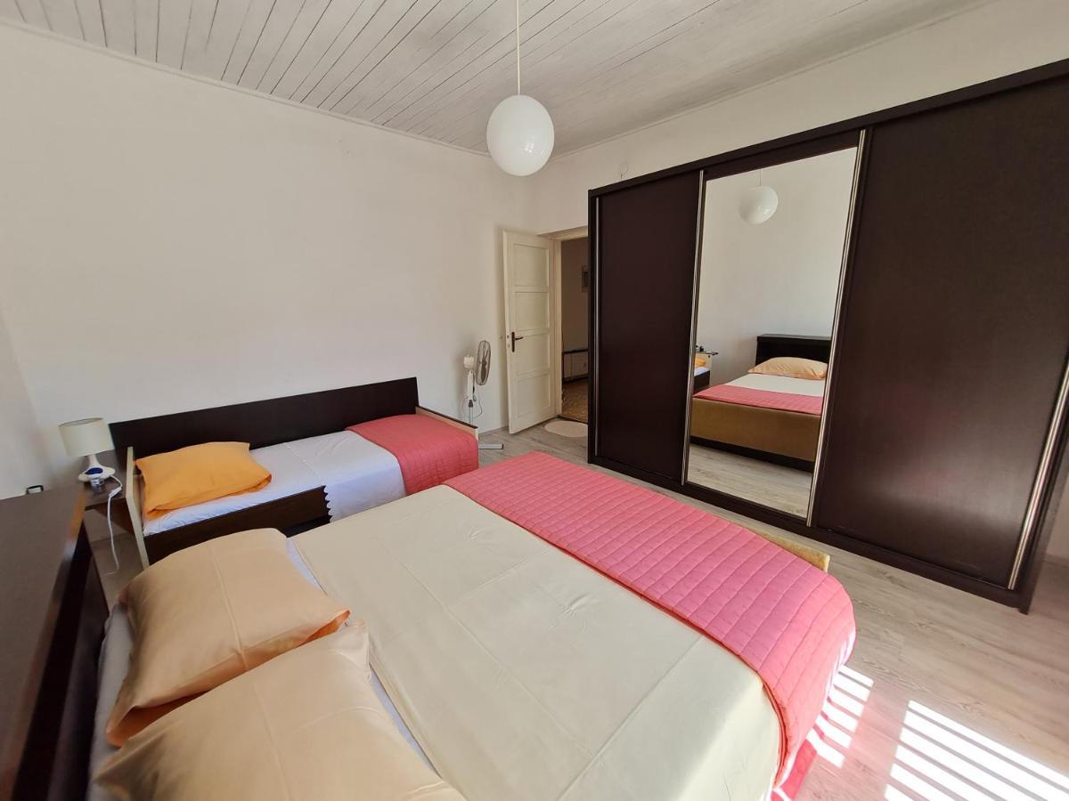 Guest House Barba Bibinje Exterior foto