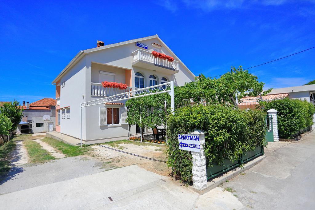 Guest House Barba Bibinje Exterior foto