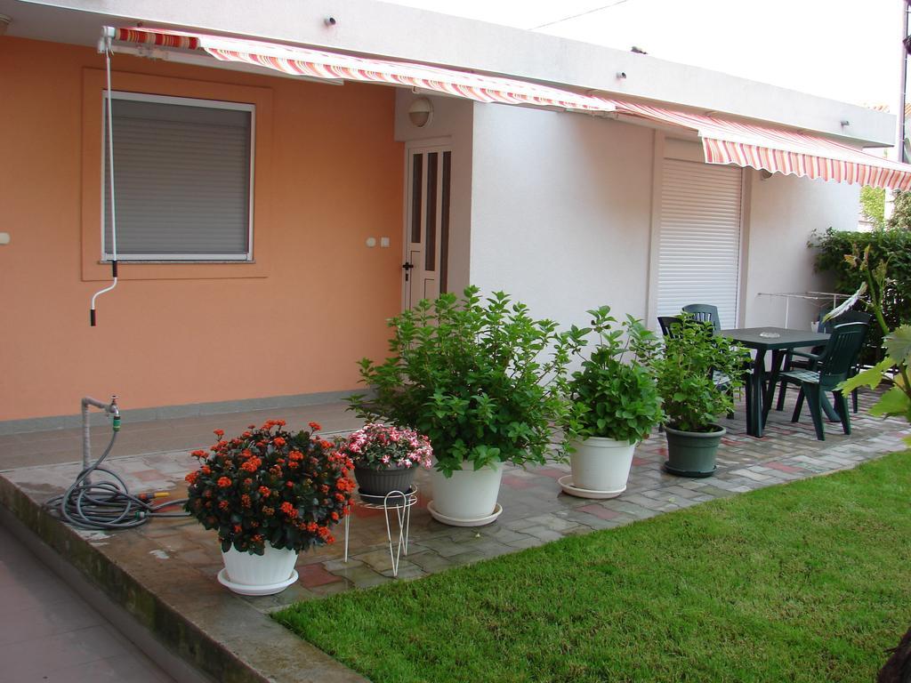 Guest House Barba Bibinje Exterior foto